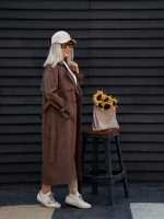 ترنچ کت قهوه ای