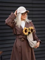 ترنچ کت قهوه ای