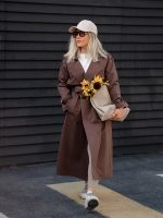 ترنچ کت قهوه ای