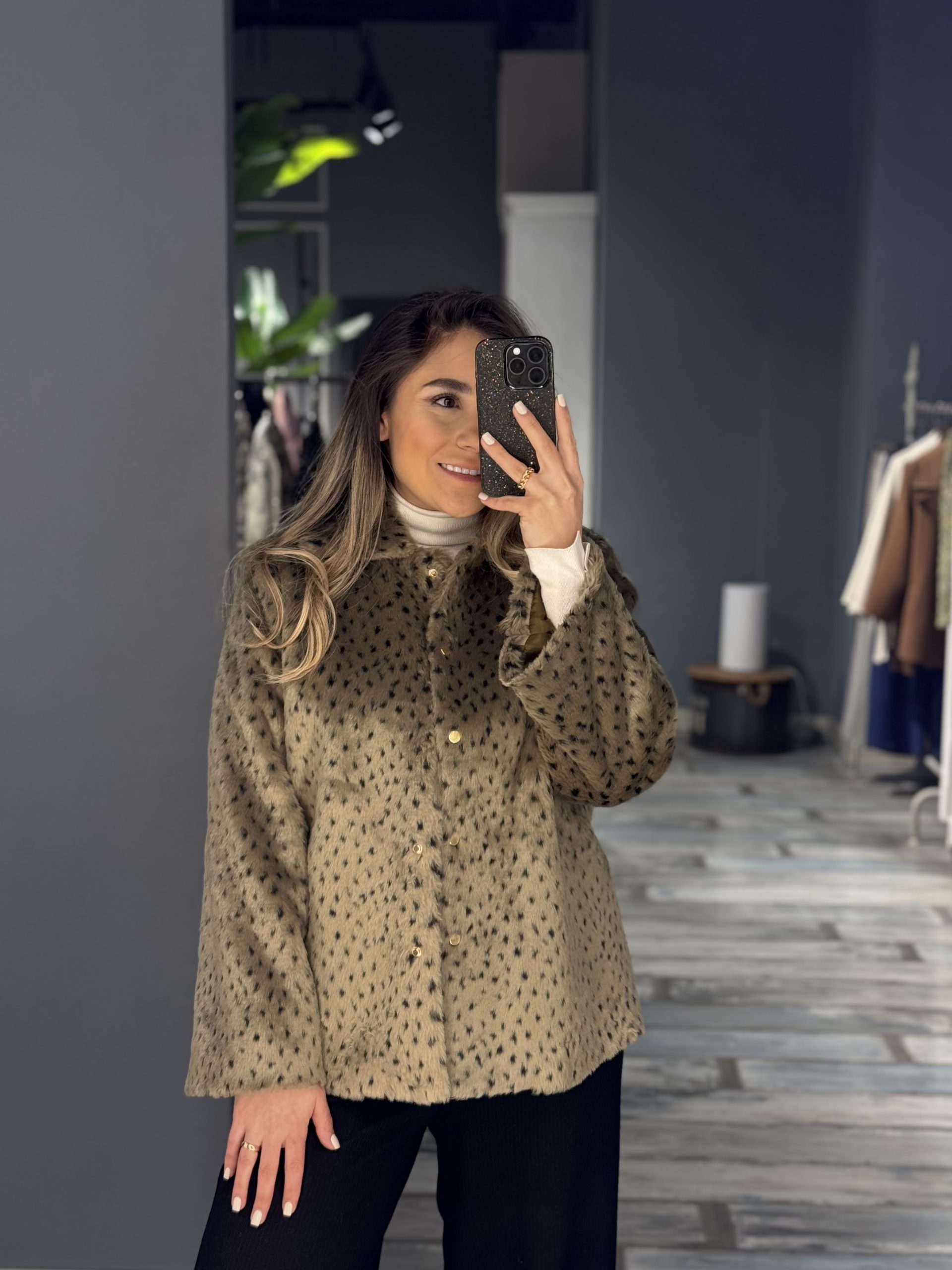 IMG_1054 پالتو پوست یوز - Image 1