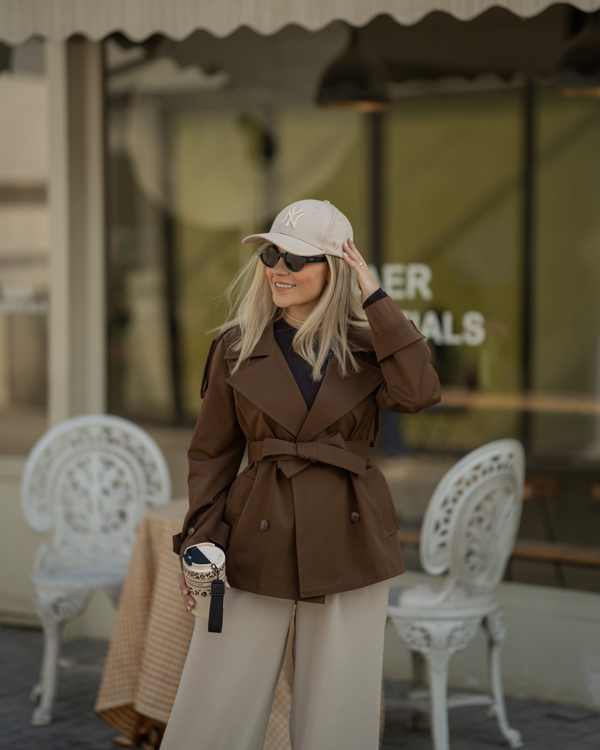 ترنچ کت کوبا